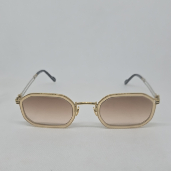 Chic Gold Women\'s Sunglasses